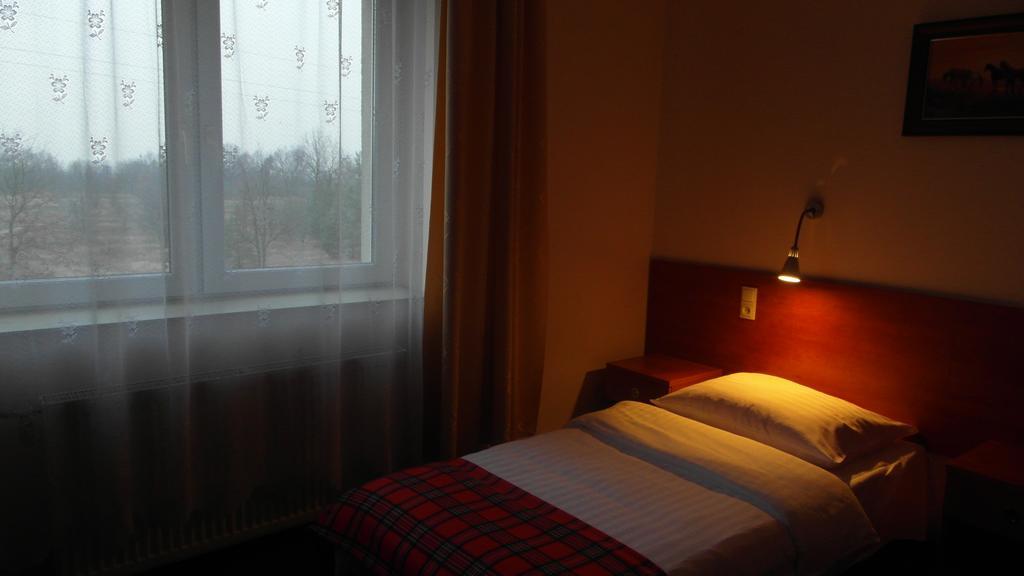Hotel Julianów Warszawa Zewnętrze zdjęcie