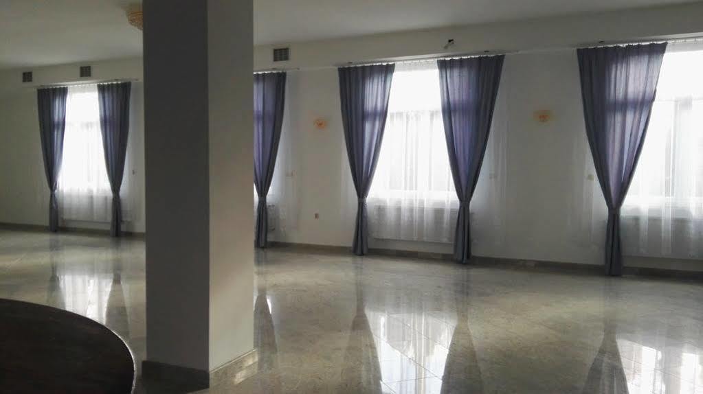 Hotel Julianów Warszawa Zewnętrze zdjęcie